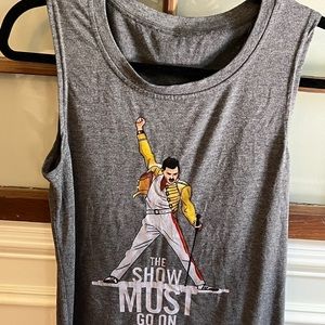 Queen tank top